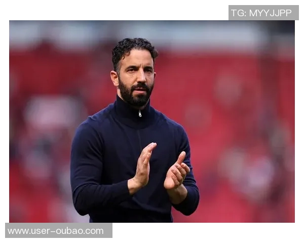 曼联青训小将社交媒体质疑主帅阿莫林引发争议是否应当如此 曼联青训小将社交媒体质疑主帅阿莫林引发争议是否应当如此