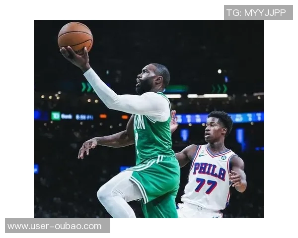 埃奇库姆状态低迷表现不佳仅得9分3板2助2断1帽难助球队取胜